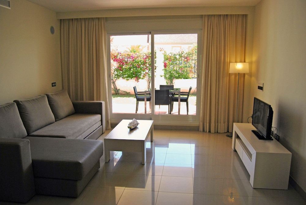Apartamentos Cortijo del Mar Resort Apartamento, 2 habitaciones con sof cama, terraza o jardn 12