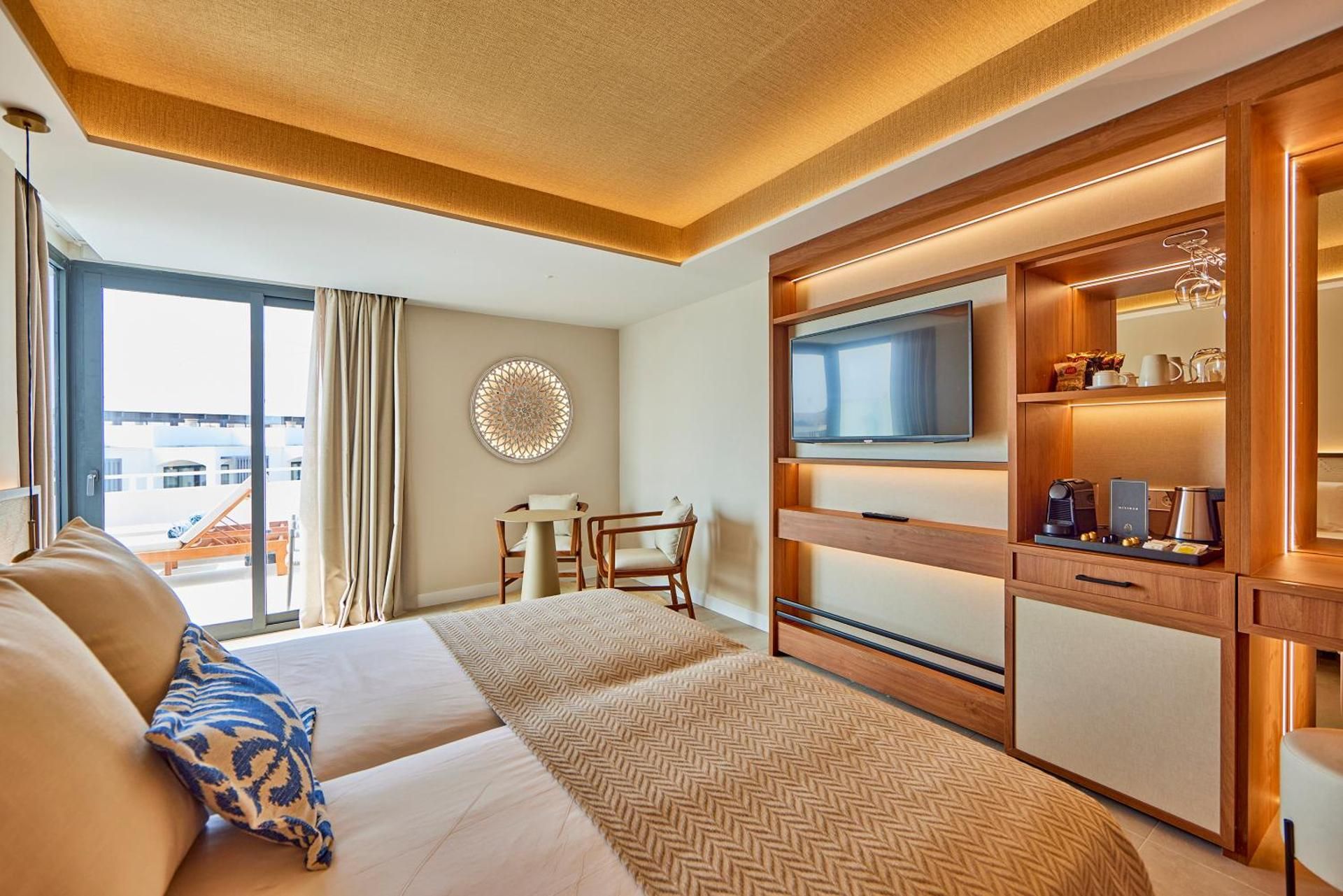 Junior Suite with Side Sea View (2 Adults + 1 Child)