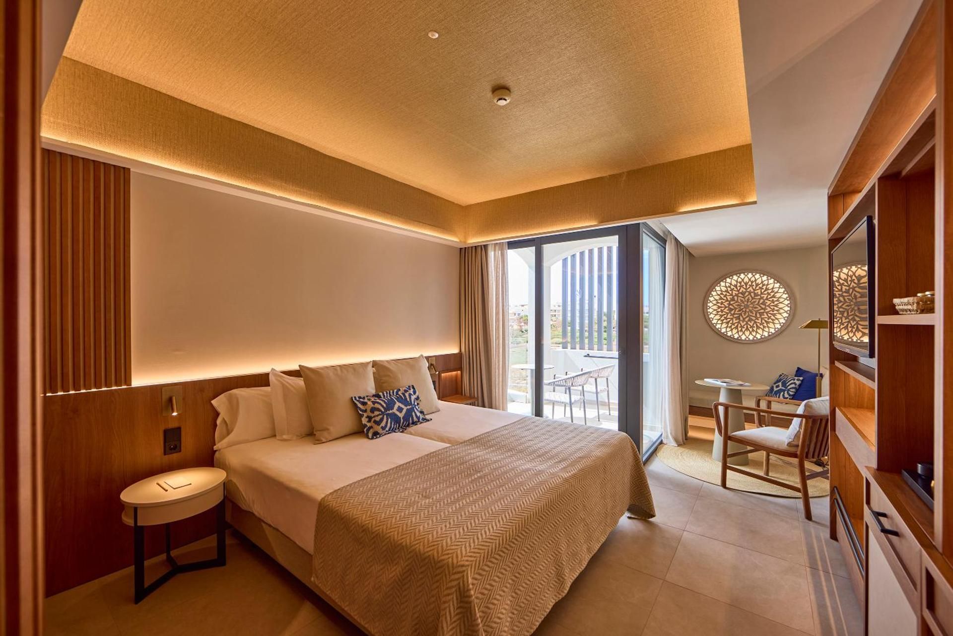 Universal Grand León & Spa Double or Twin Room with Side Sea View