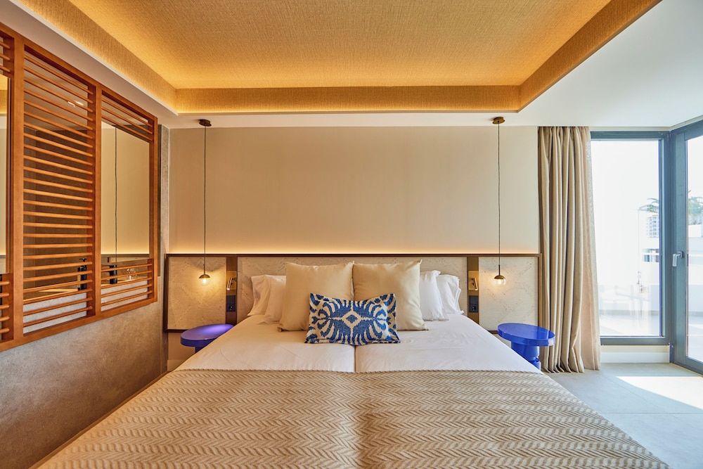 Universal Grand León & Spa Junior Suite, Terrace, Partial Sea View