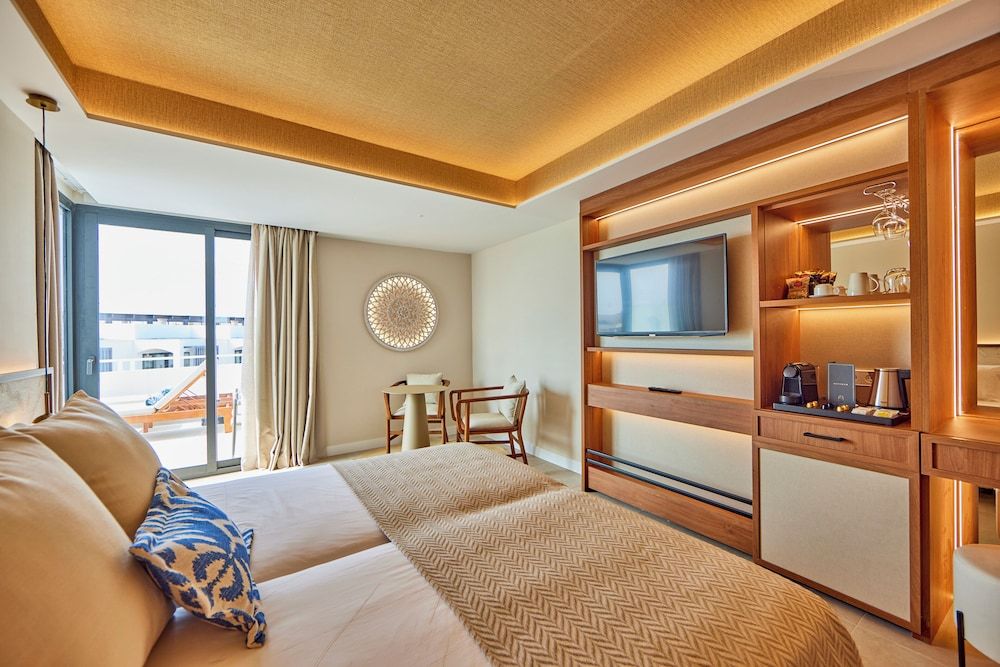 Universal Grand León & Spa Junior Suite, Terrace, Partial Sea View 2