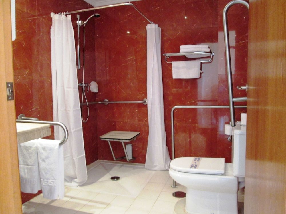Triple Room, Accessible