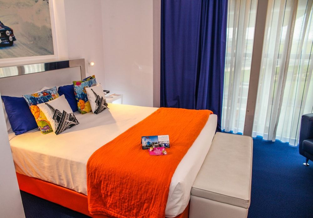 Resotel Superior Double Room 2