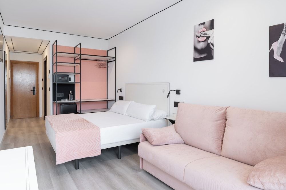 Double Room, Balcony