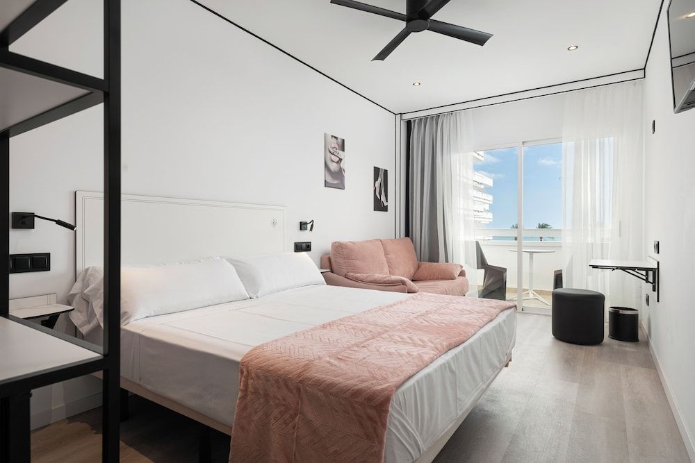 Double Room, Balcony, Sea View