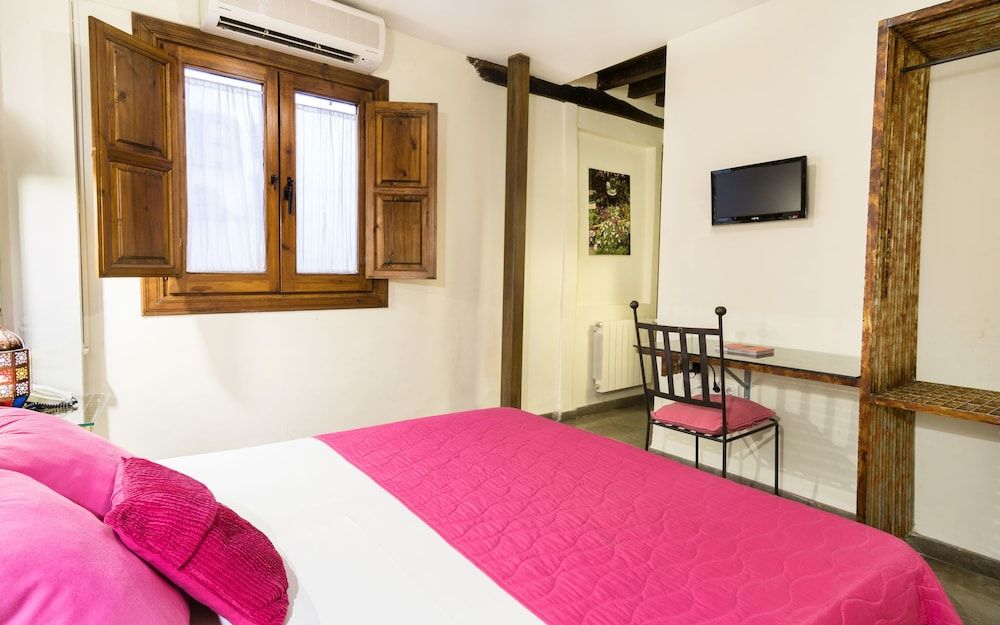 Interior Basic Double Room