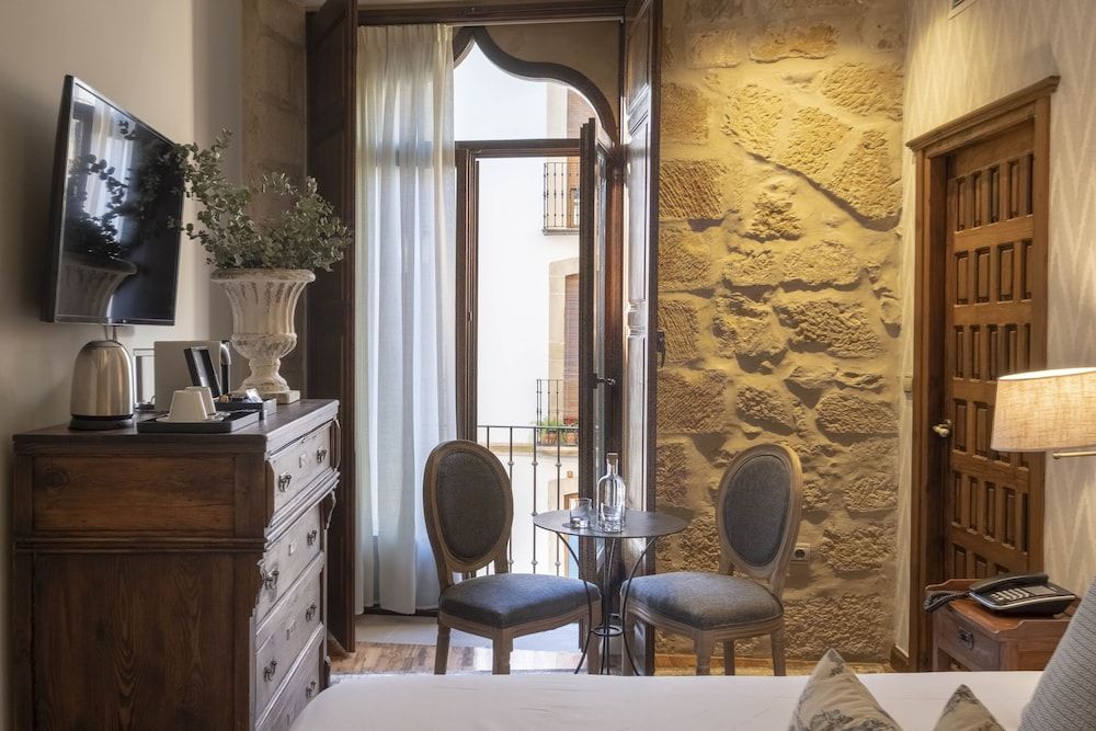 Hotel Cetina Palacio de los Salcedo Deluxe Double Room 3