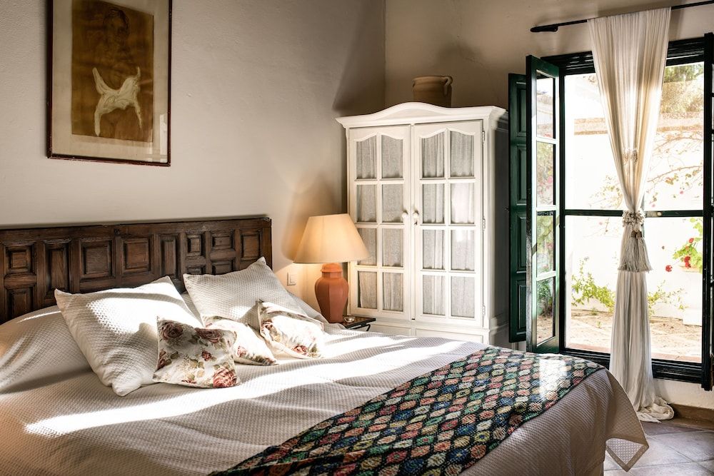 Deluxe Double Room, 1 Queen Bed (Grand Deluxe)