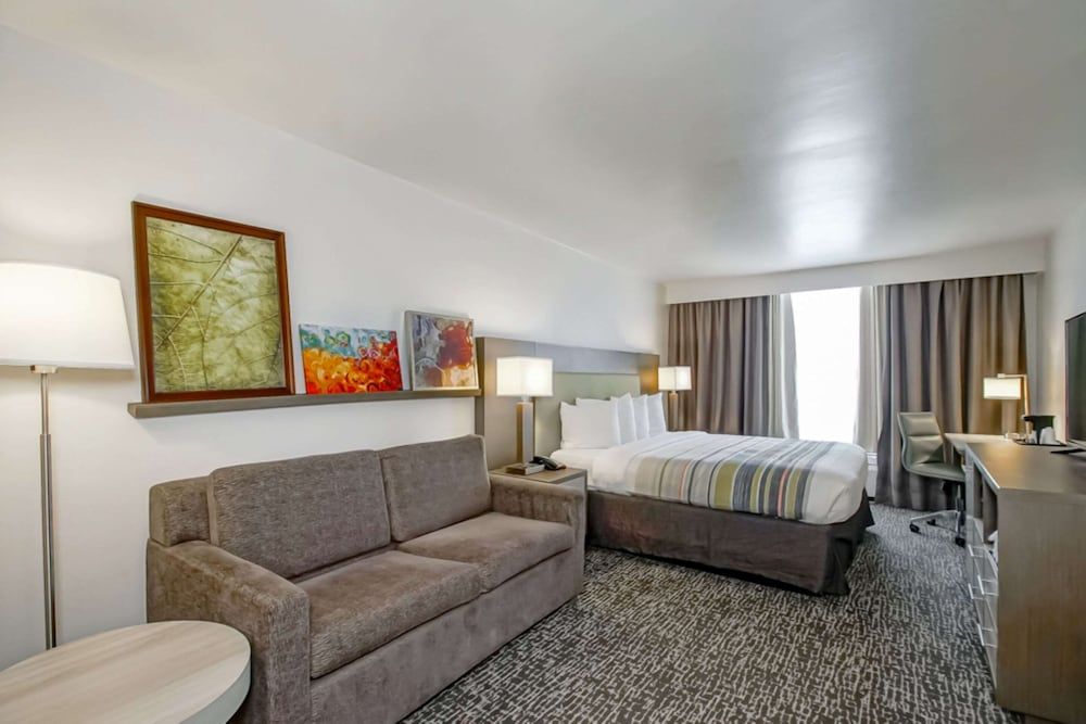 Studio Suite, 1 King Bed, Non Smoking