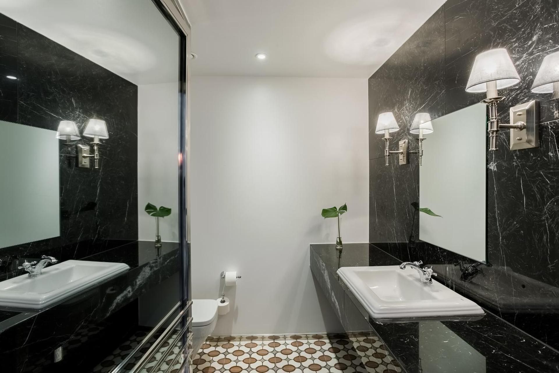 Two Connecting Double Rooms (2 Adults + 2 Children)