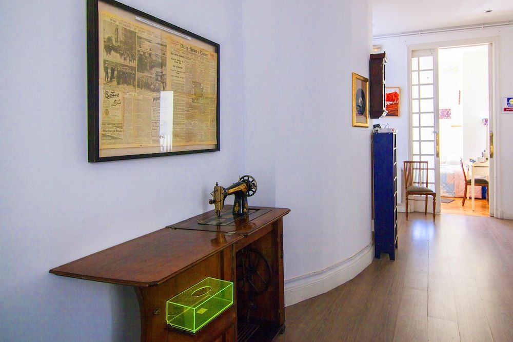 Gran Via Suites The Palmer House Family Studio Suite (GV 17 4 PAX RELAX) 6