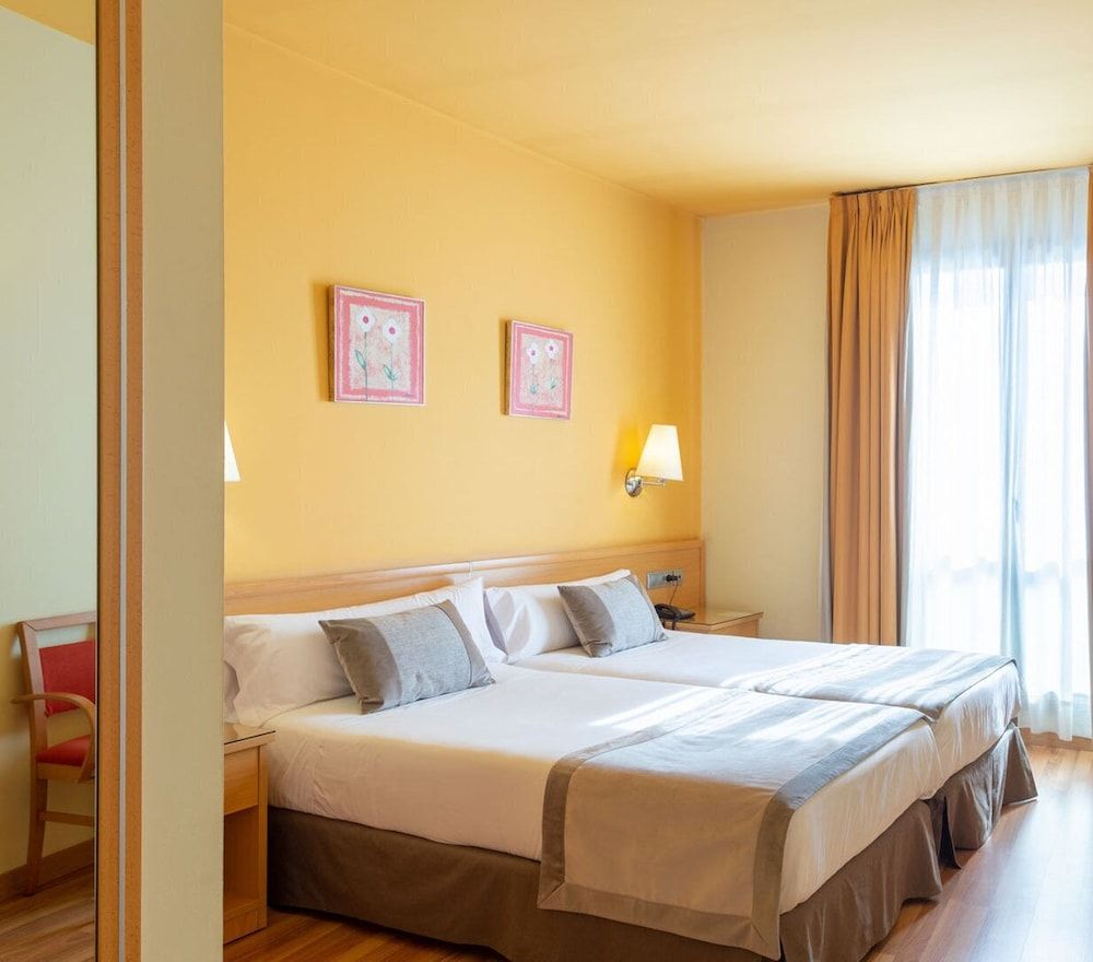 Hotel Real Lleida Superior Room, River View 4