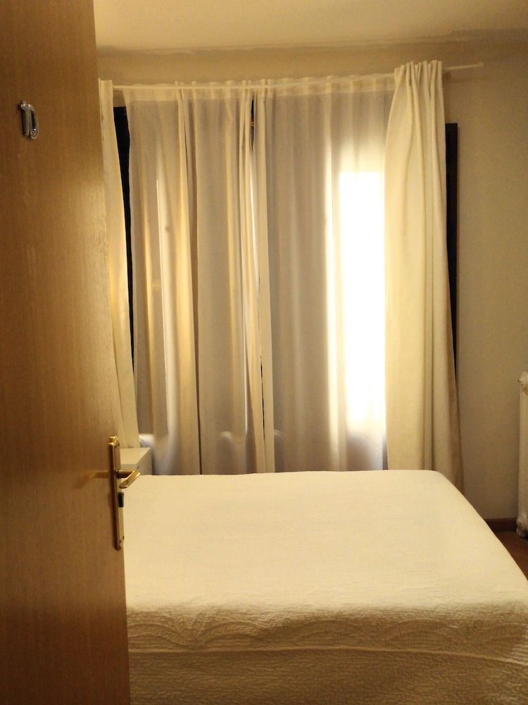 undefined Hostal Nersan II 7