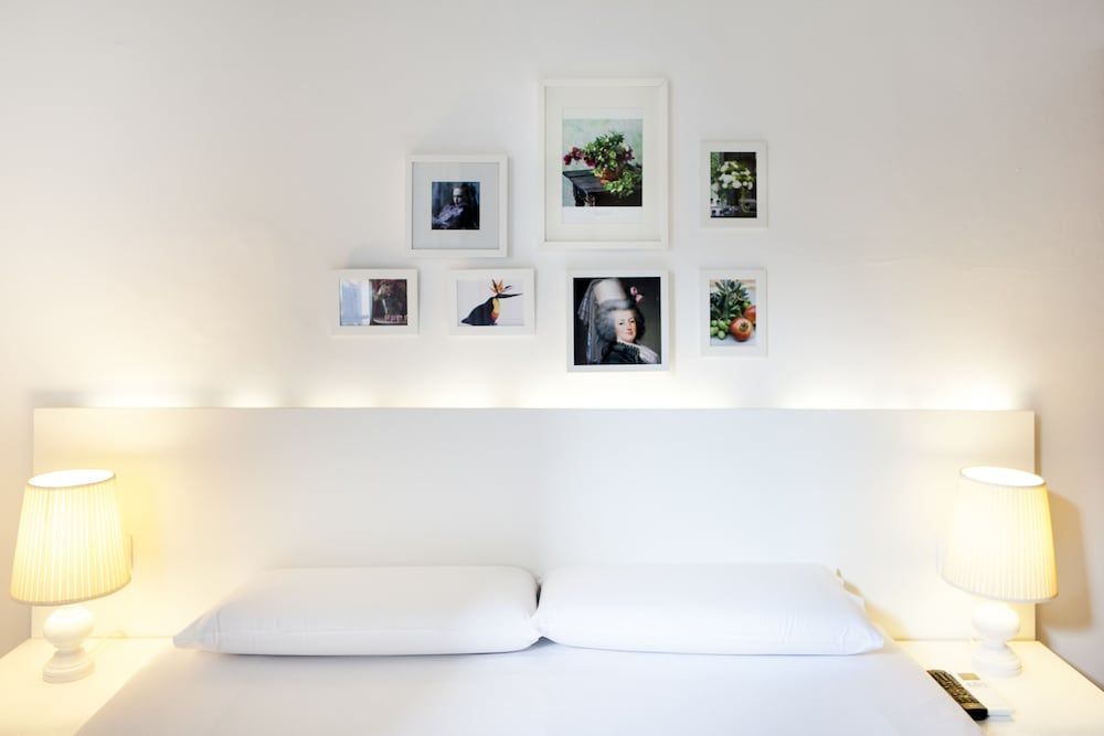 Las Ramblas Pasaje Bacardi Apartments Family Apartment, 2 Bedrooms (Bacardi 6 pax) 2