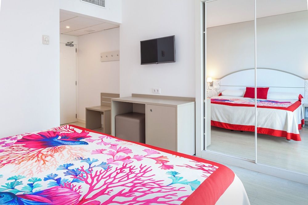 Double Room (with Construction Work Views)
