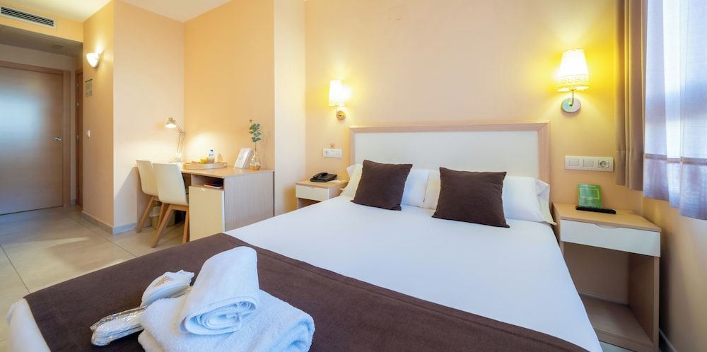 Hotel La City Mercado Double Room 16