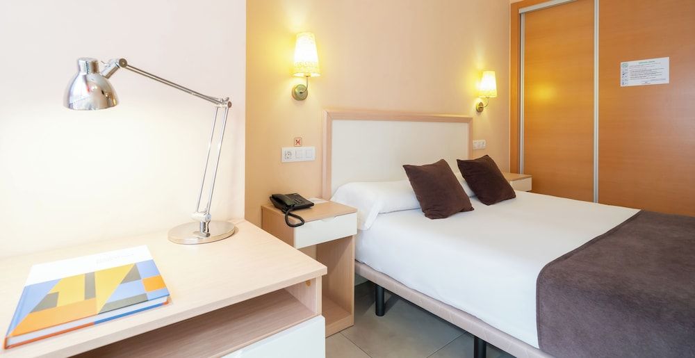 Hotel La City Mercado Double Room 6