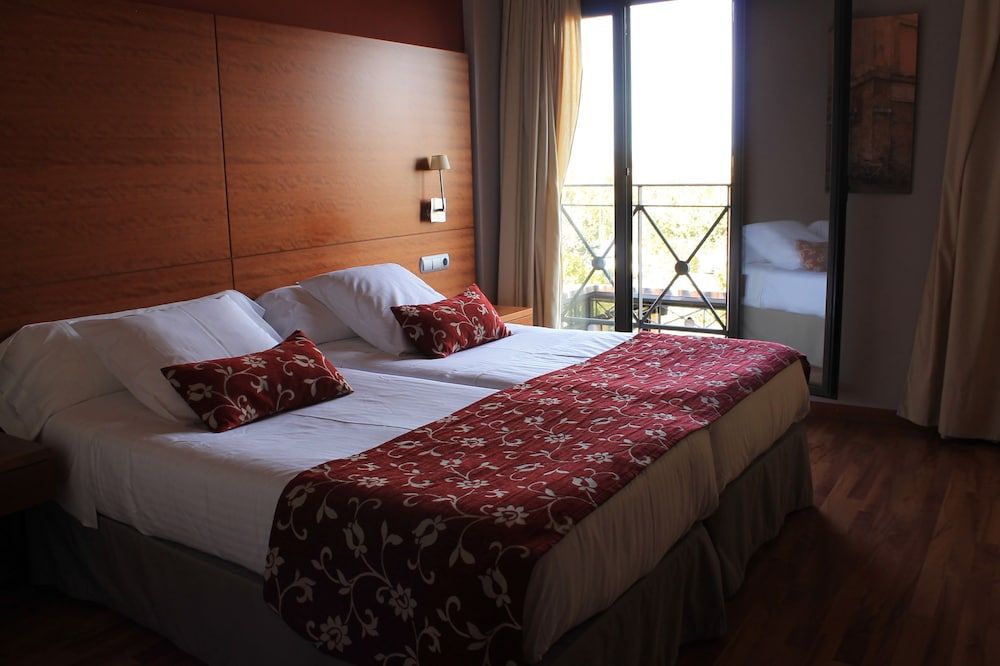 El Tollo Hotel