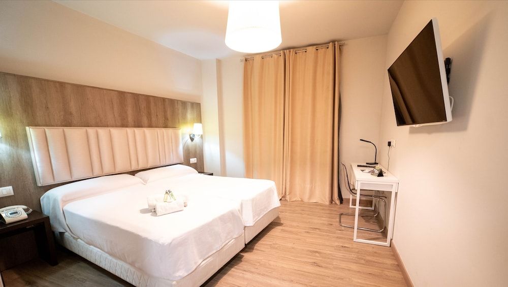 Hotel Sercotel Doña Carmela Standard Twin Room 7