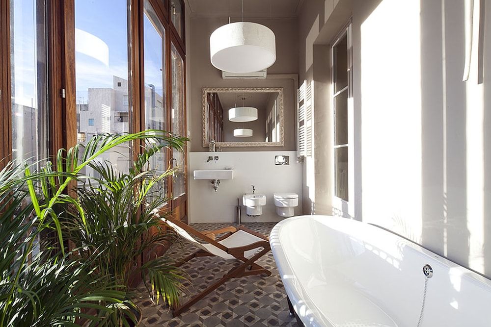 MSB Rambla Catalunya Center Family Apartment, 4 Bedrooms, Non Smoking, Bathtub 8