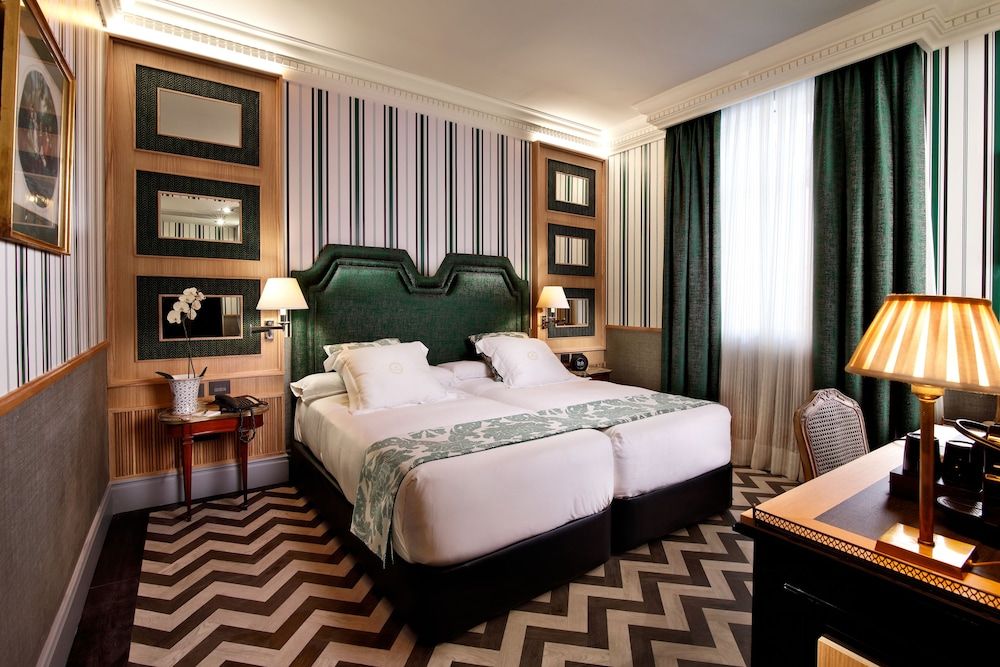 Classic Double Room with Parking (Interior)