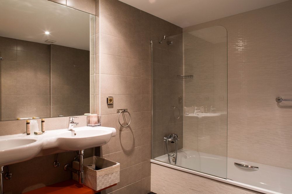 Casa de la Cadena Double Room, Private Bathroom 4