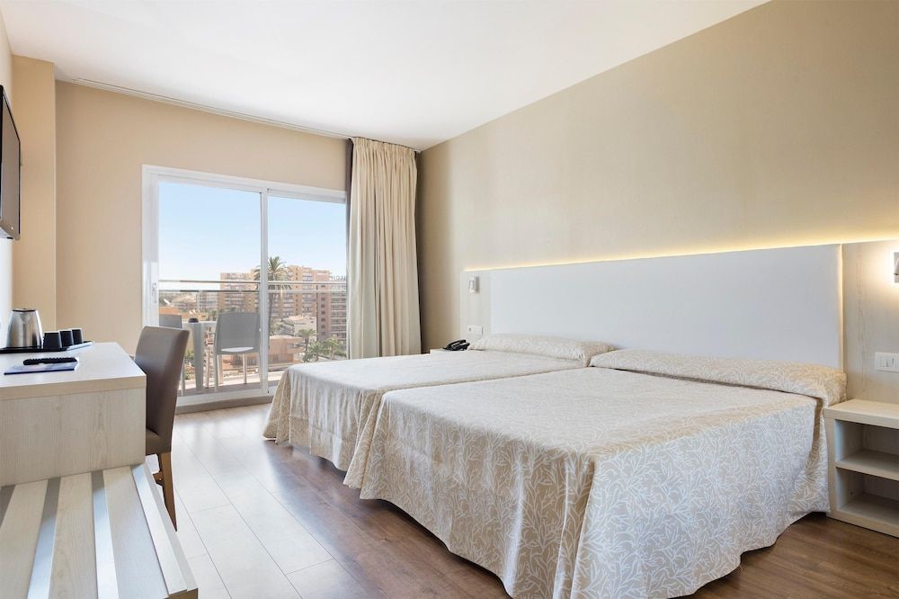 Hotel Best Siroco Premium Room (2 adults and 2 children) 2