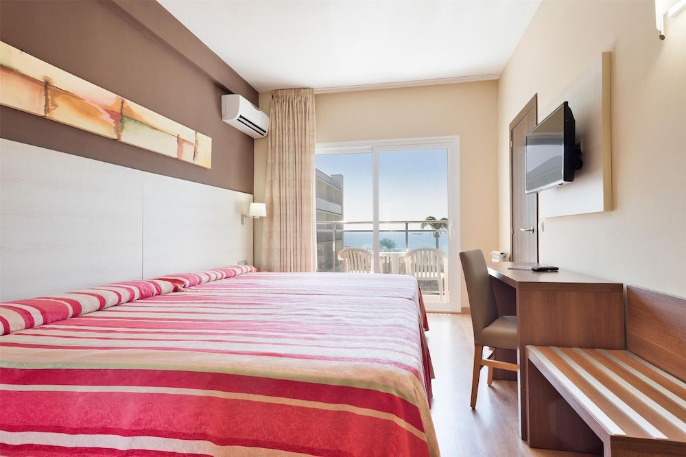 Hotel Best Siroco Superior Room (2 adults and 1 child) 2