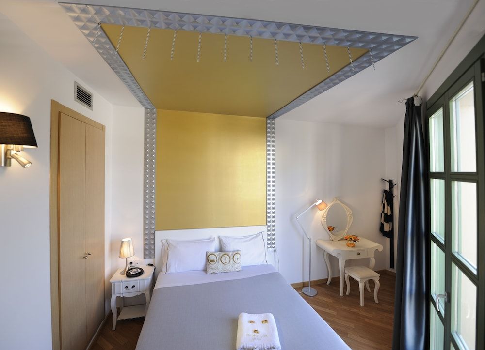 Boutique Hostemplo Sagrada Familia Junior Room