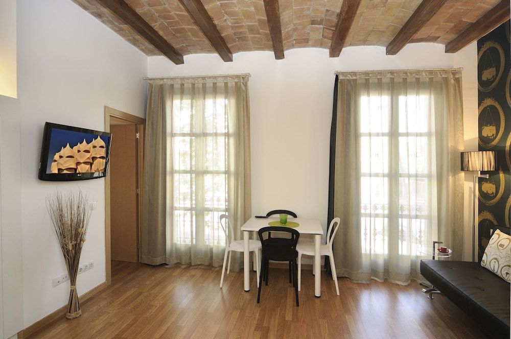 Boutique Hostemplo Sagrada Familia Junior Room 6