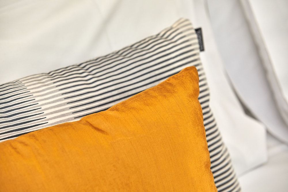 undefined L&H La Latina 7