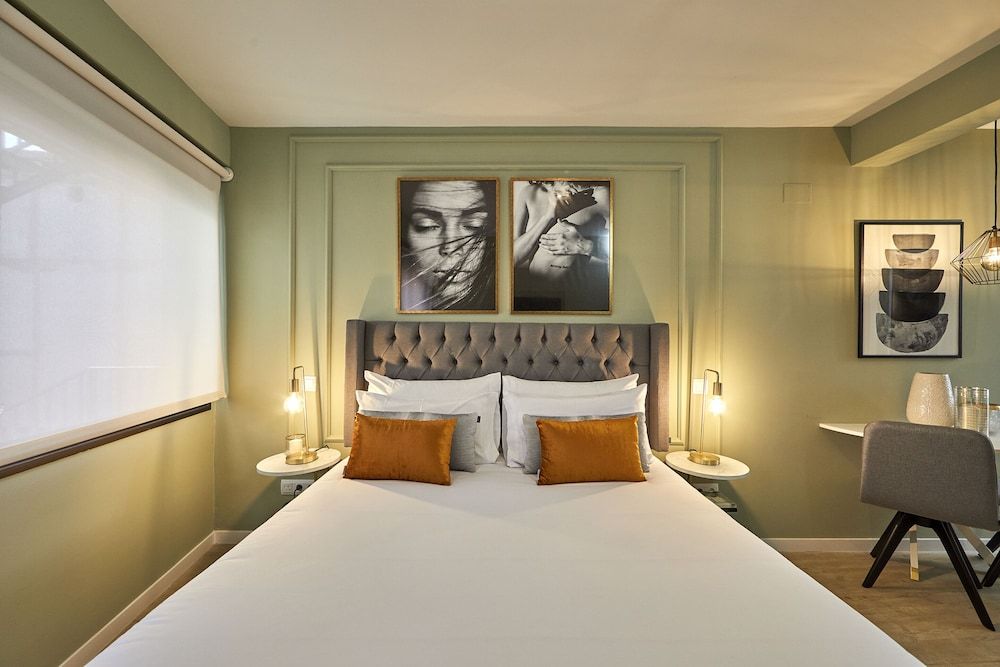 undefined L&H La Latina 3