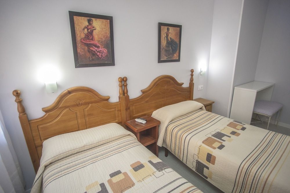 Hostal Santa Barbara Double Room 5