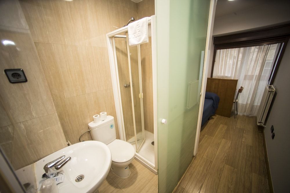 Hostal Caballeros Single Room 5