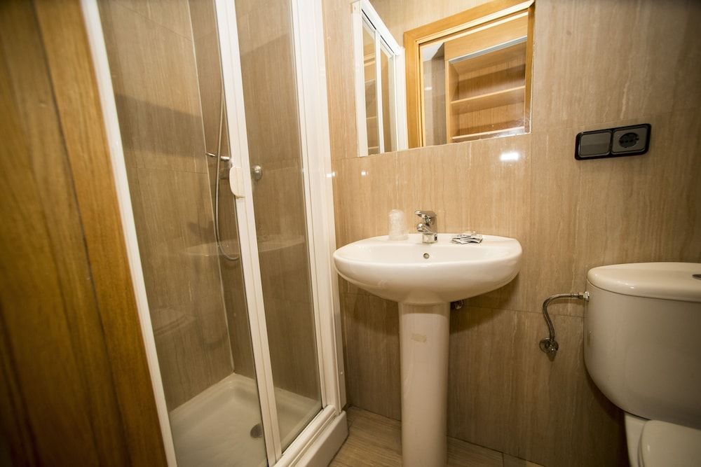 Hostal Caballeros Double Room 8