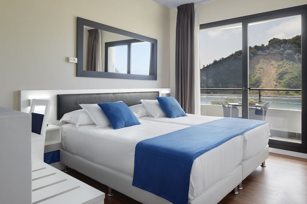 Hotel & Thalasso Villa Antilla Standard Double Room Single Use, Terrace, Partial Ocean View (90 mins of free spa access per day)