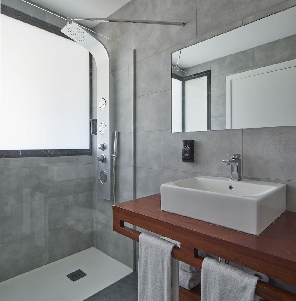 Hotel & Thalasso Villa Antilla Standard Double Room Single Use, Terrace, Partial Ocean View (90 mins of free spa access per day) 4