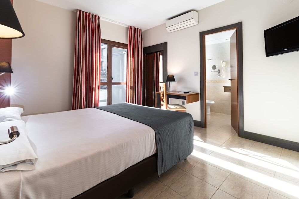 Hotel Regio Cadiz Double Room 3