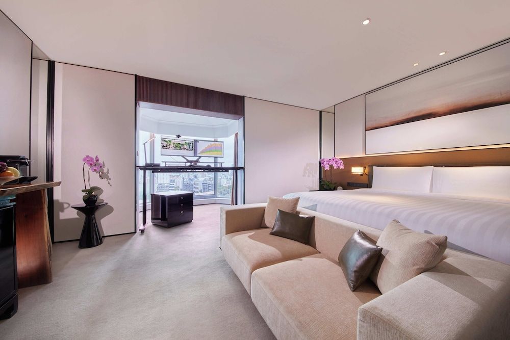 undefined Shangri-La Singapore 10