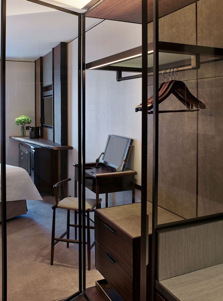 Shangri-La Singapore Tower Wing, Deluxe Room, 2 Twin Beds 6