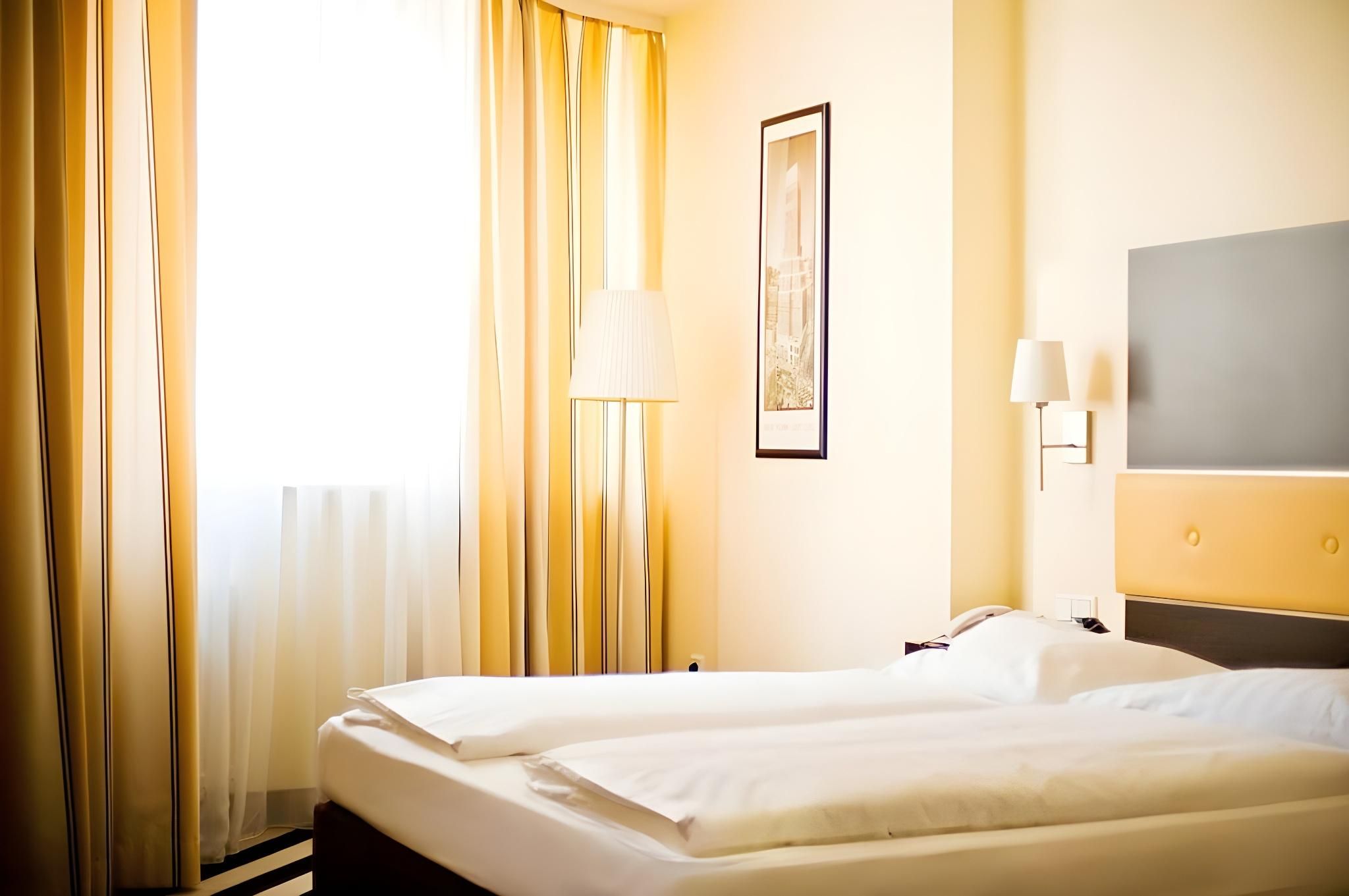 undefined Bristol Hotel Frankfurt 5