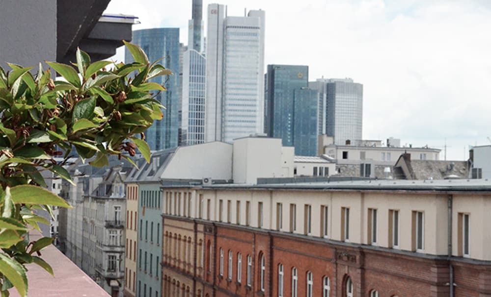 undefined Bristol Hotel Frankfurt 3