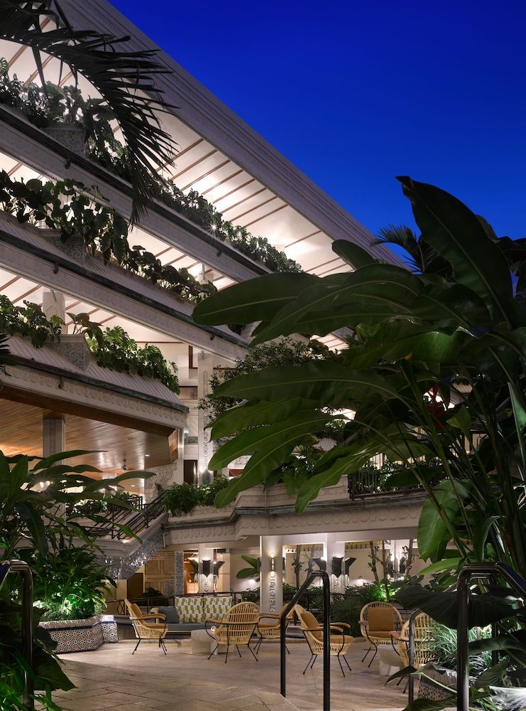 undefined Mayfair House Hotel & Garden 5