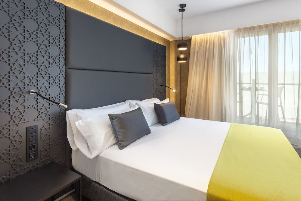 Premium Double or Twin Room, Terrace, City View