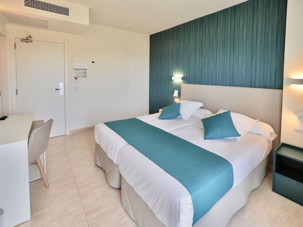 Double Room, Balcony (2 adults + 1 Child)