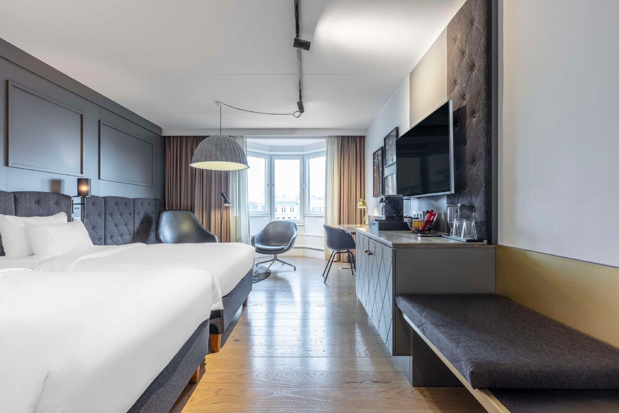 Executive Room