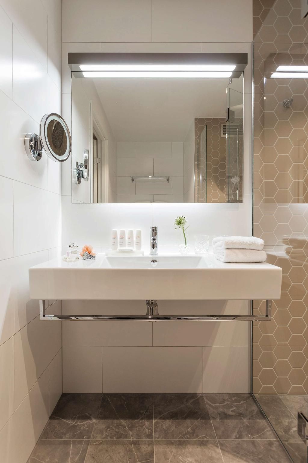 Superior Junior Suite