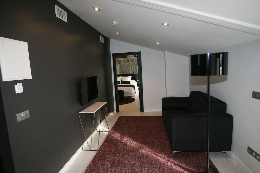 Hotel Cardenal Suite, Terrace 4