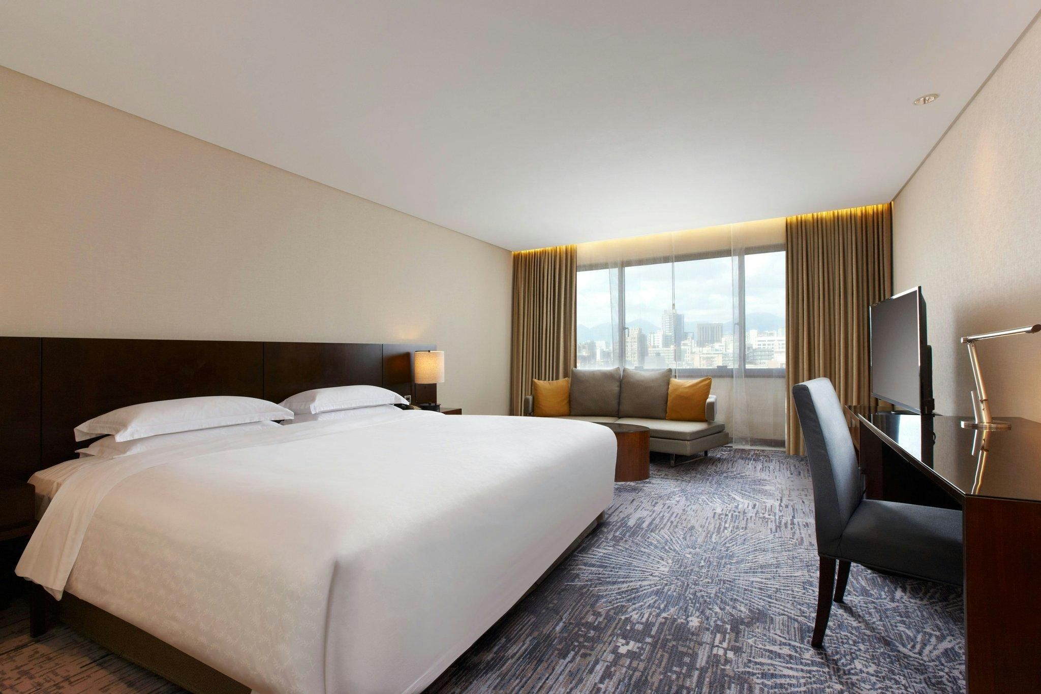 Premier King Room, Larger Guest room, 1 King