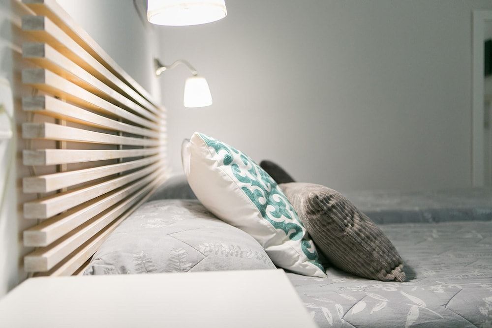 Blanc Guesthouse Double Room, Shared Bathroom (Interior - 2 Beds) 5